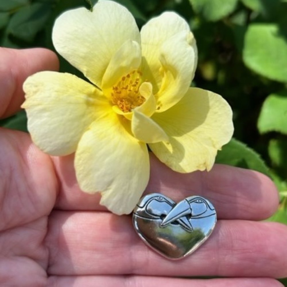 ❤️❤️ LAUREL BURCH Silver Double Bird Heart PIN